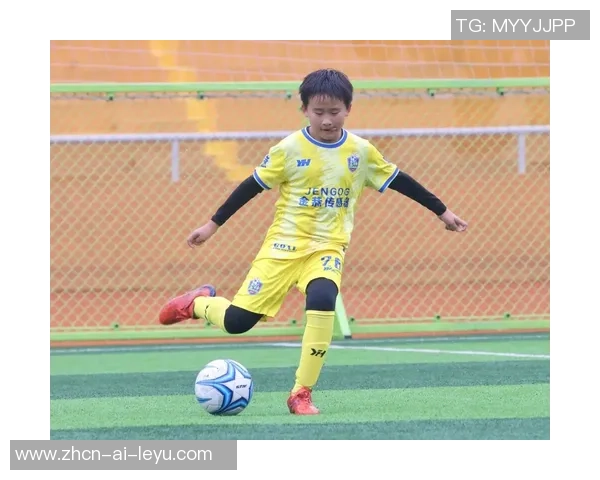 恒大足球队在香港赛场展现实力助力中国足球崛起的精彩瞬间 恒大足球队在香港赛场展现实力助力中国足球崛起的精彩瞬间